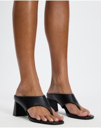 Dazie - Elodie Block Heel Thong Sandals