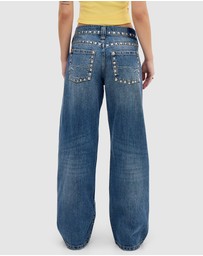 BDG By Urban Outfitters - Kayla Lowrider Studded Jeans