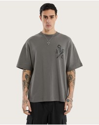Kiss Chacey - Nailed Loopback Street Tee
