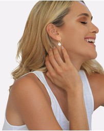 Elli Jewelry - Earrings Fishhook Elegant with Synthetic Pearl in 925 Sterling Silver Gold Plated