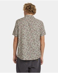 RVCA - Mens Heavy Bloom Short Sleeve Shirt