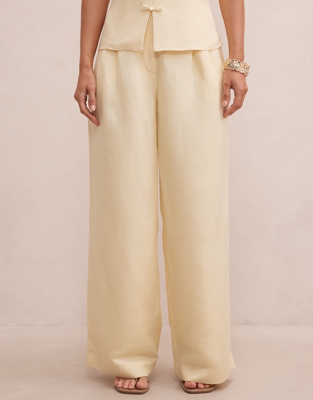 Forever New Petite - Eva Petite Linen Wide Leg Pants