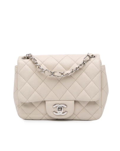 Pre-Loved by Azura Reborn - Pre-Loved chanel Quilted Shoulder Bag with Chain Strap and Turn-Lock Fastening
