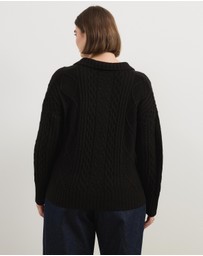Atmos&Here Curvy - Faye Cable Knit Pullover With Collar
