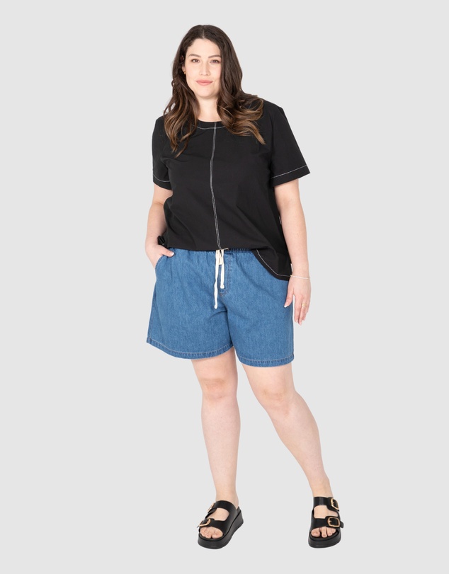 Love Your Wardrobe - Pia Denim Short
