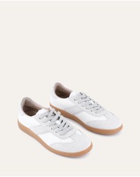 Jo Mercer - Lola Sneakers