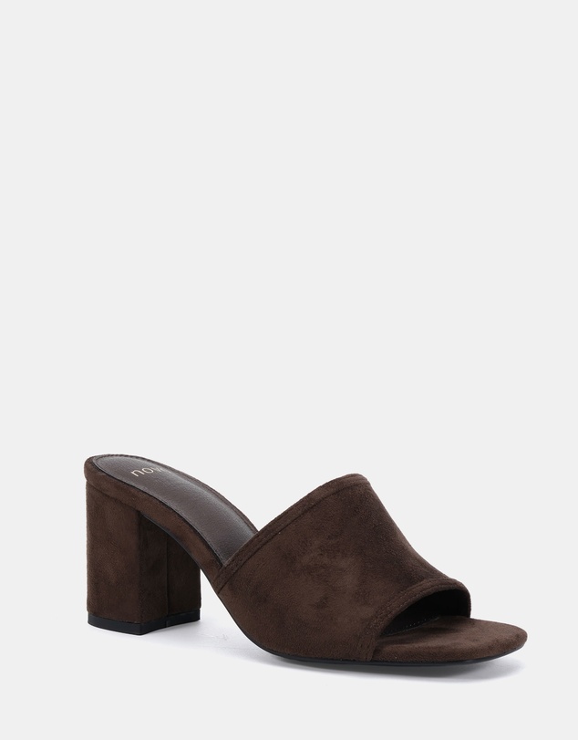Novo - Nicole Mules