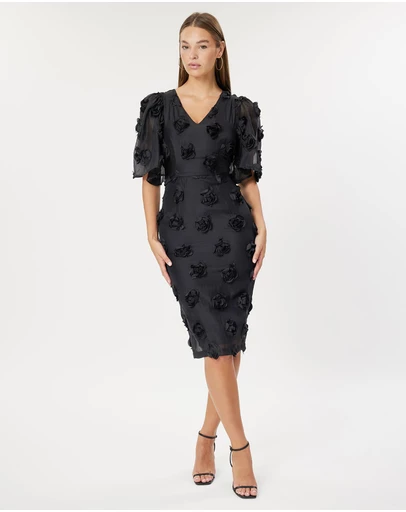Romance by Honey and Beau - Khloe Bell Sleeve Dress