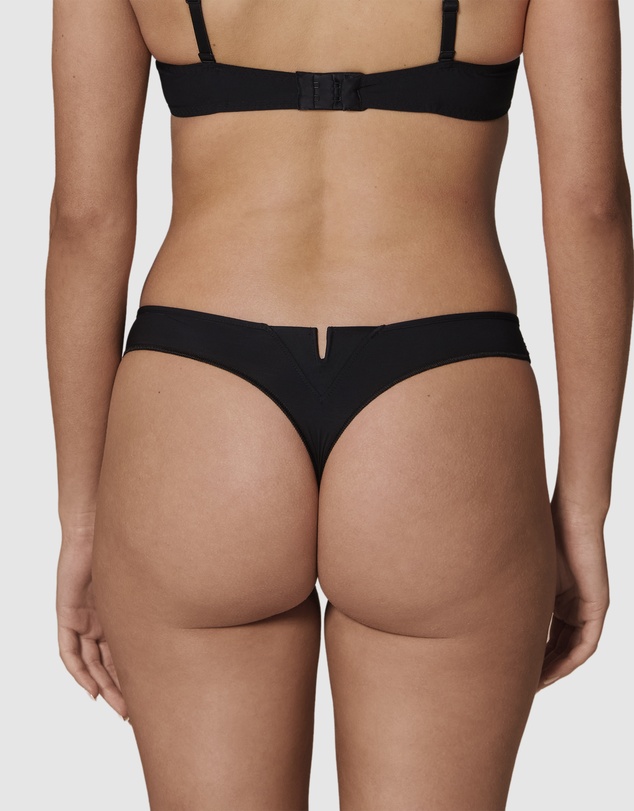 Simone Perele - Saga Thong