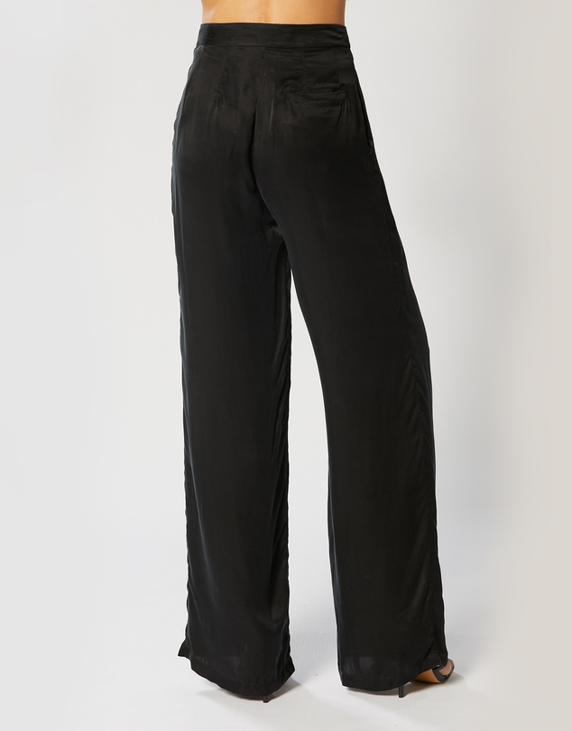 Winona -  Aubrey Pant