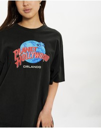Vintage by The Real Deal - Pre Loved - 90s Planet Hollywood Tee
