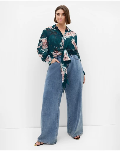 City Chic - Plus size Janine Blossom Print Tie Front Shirt - jade