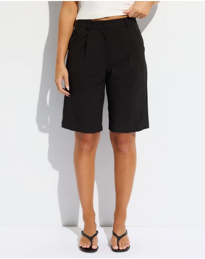 Dazie - Tate Longline Tailored Shorts