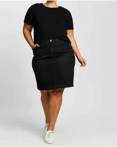 Love Your Wardrobe - Jamison Everyday Tee