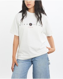 Vintage by The Real Deal - Pre Loved - Vintage Nike Town London Tee