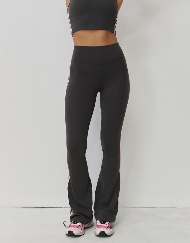 Pinky & Kamal - Vibration Flare Tights