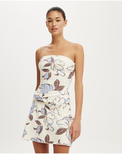 Leah Floral