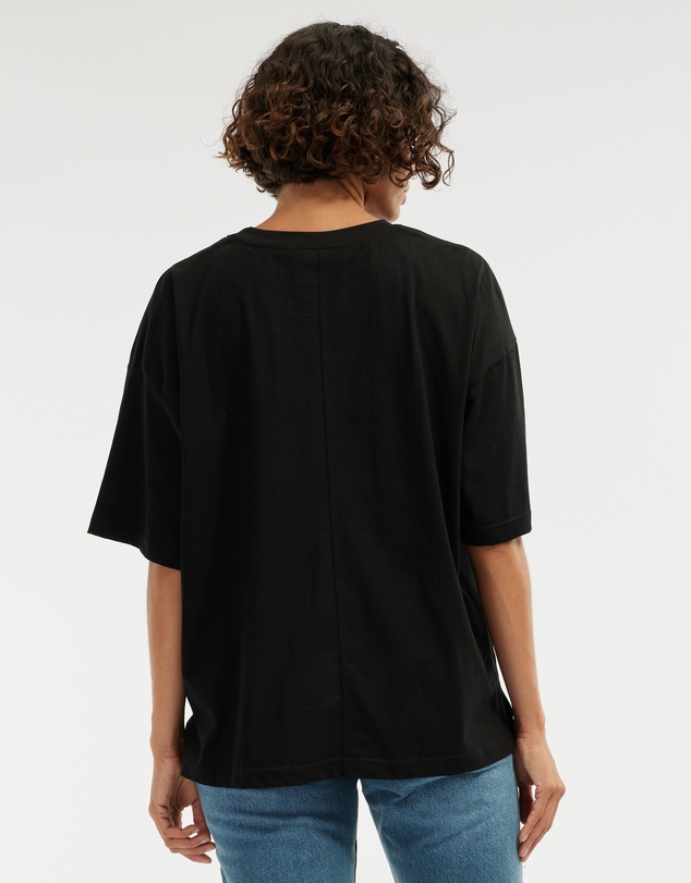 Amelius - Leah Boyfriend Tee