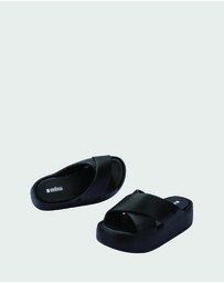 Melissa - Melissa Free Cross