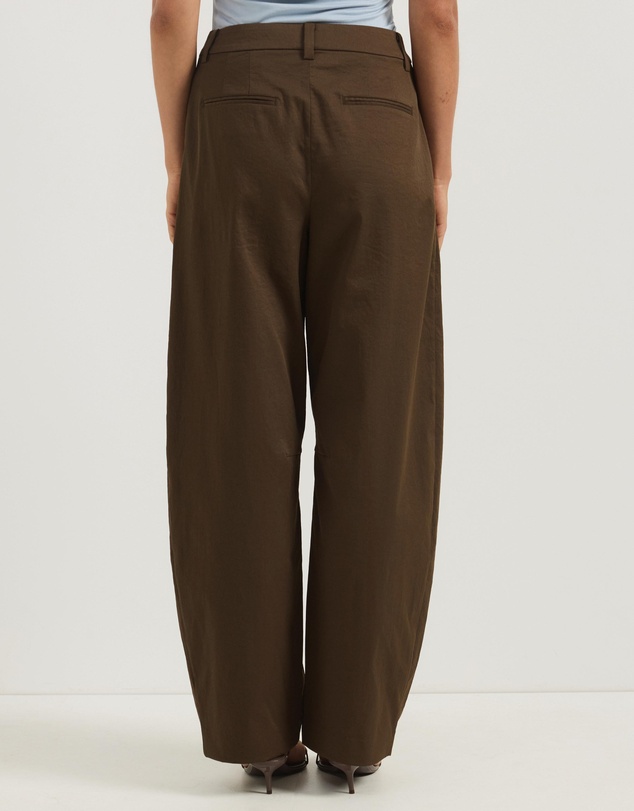 Atmos&Here - Ava Tailored Pleat Front Barrel Pants