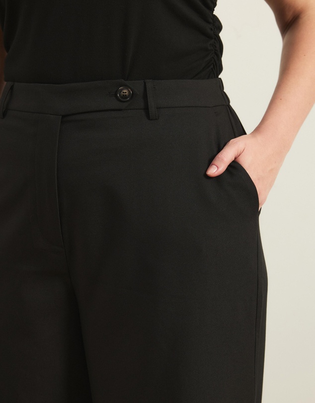 Atmos&Here Curvy - Agnes Pleated Tailored Pants