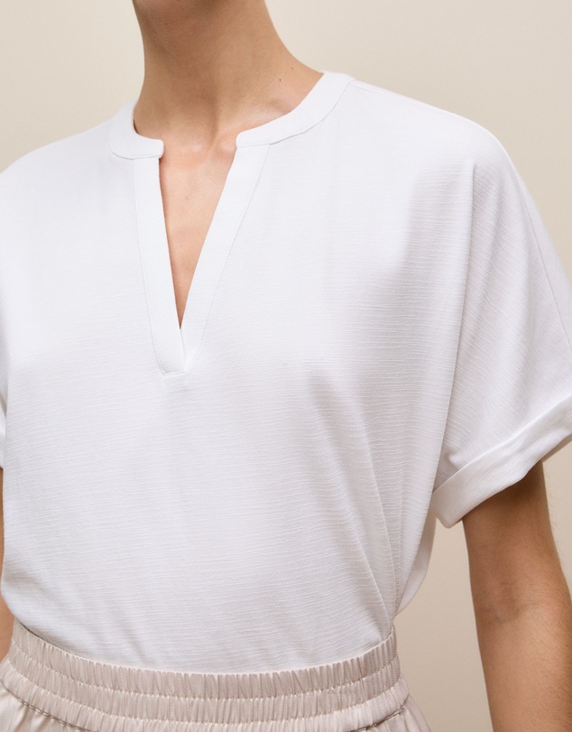 Trenery - Relaxed V Neck T-shirt in White