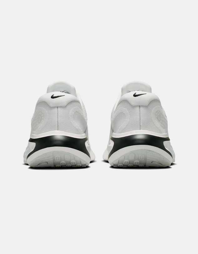 Nike - Journey Run - Men's