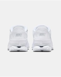 Nike - Reax 8 TR - Women's