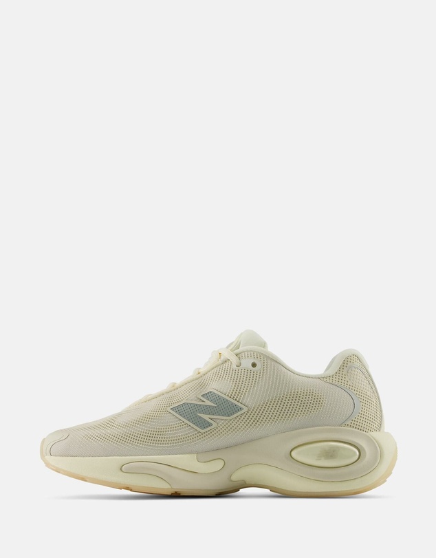 New Balance - AC Runner - Women's