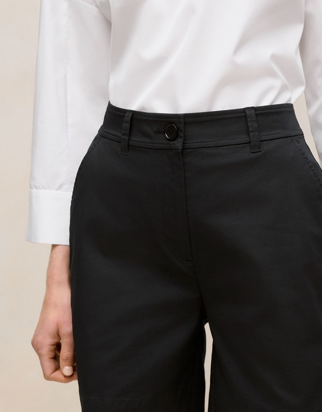 Trenery - Stretch Cotton Tailored Short in Black