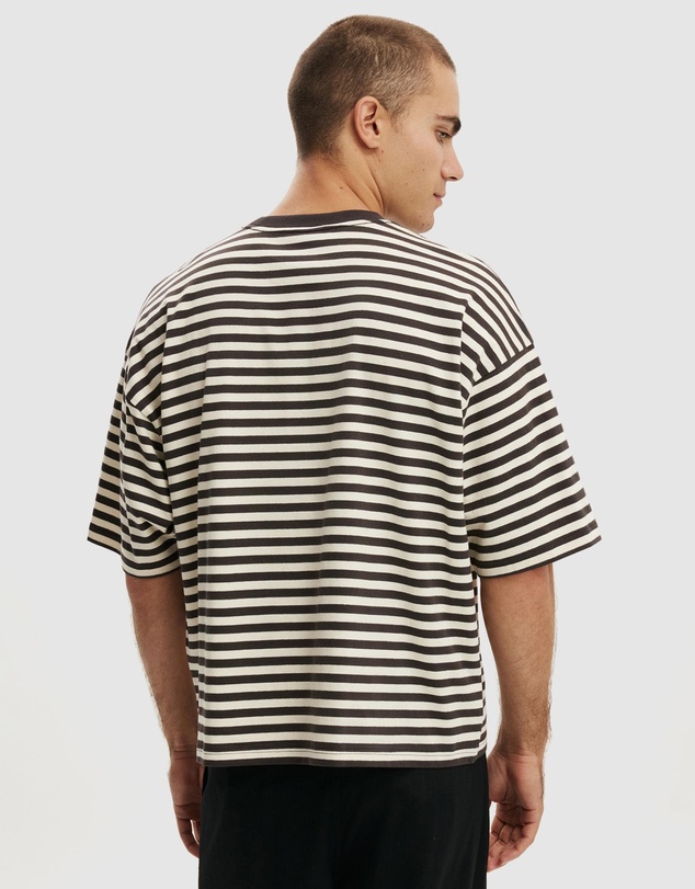 Cotton On - Cropped Fit T-Shirt