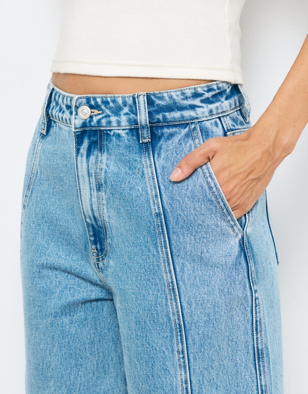 AERE - Mid Rise Seam Detail Barrel Leg Jeans