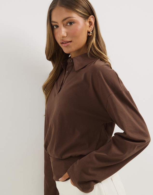 Atmos&Here - Averin Long Sleeve Fitted Waist Top