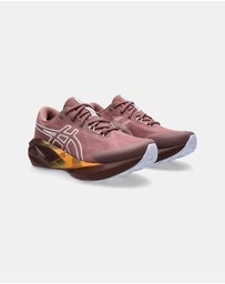 ASICS - Novablast 5 Tr (Nature Bathing) - Women's