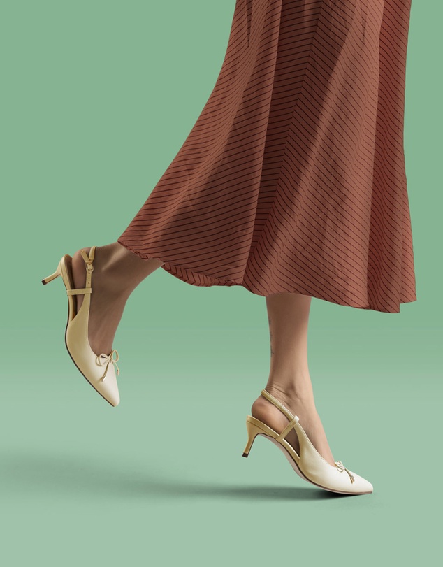 Clarks - Zarey Bow Cream