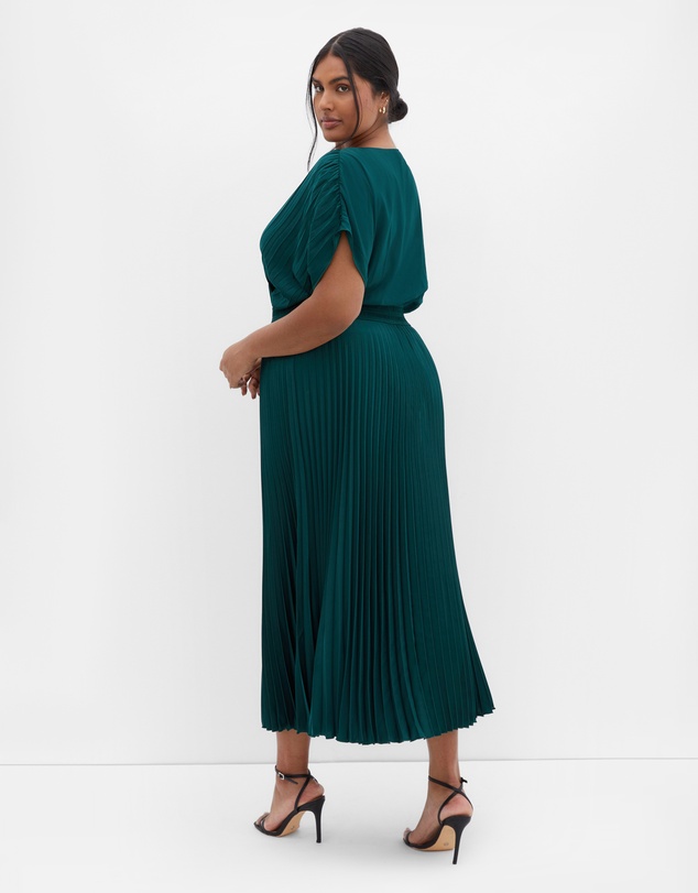 City Chic - Plus size Elia Pleat Dress - emerald