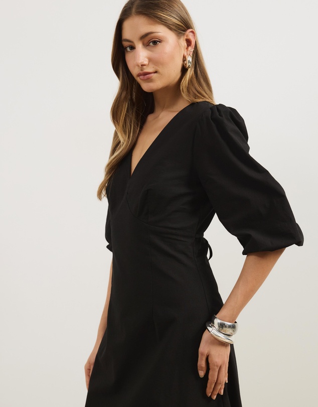 Atmos&Here - Molli V-Neck Short Sleeve Midi Dress