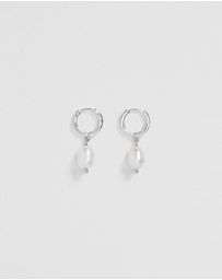 Country Road - Ava Mini Pearl Hoop Earring