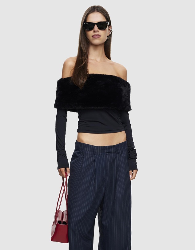Lioness - Waldorf Off Shoulder
