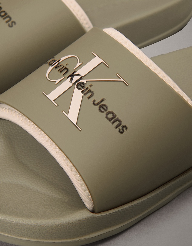 Calvin Klein - Logo Slides