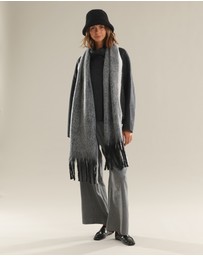 Morgan & Taylor - Mya Chunky Scarf in Black