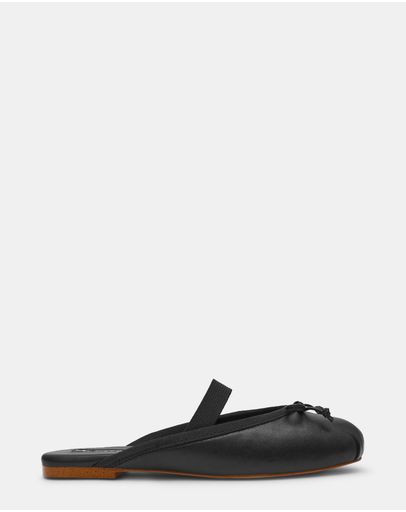 CUTESY BLACK LEATHER