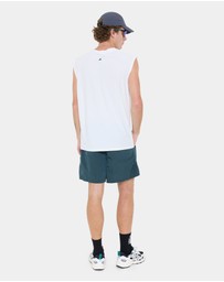 PYRA - Nylon Beach Short