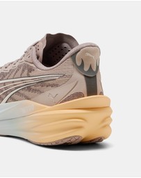 Puma - Deviate NITRO 4 Running Shoes - Men