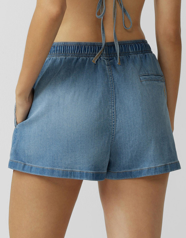 Lorna Jane - LJC Lightweight Washed Denim Shorts