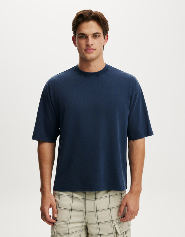 Cotton On - Cropped Fit T-Shirt