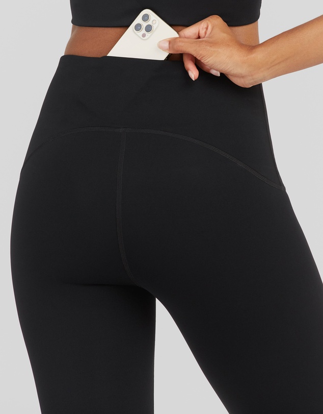 Spanx - Airessentials-Booty Boost Leggings