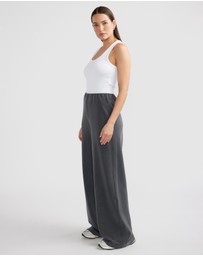 ENA PELLY - Alessa Relaxed Soft Jersey Pants
