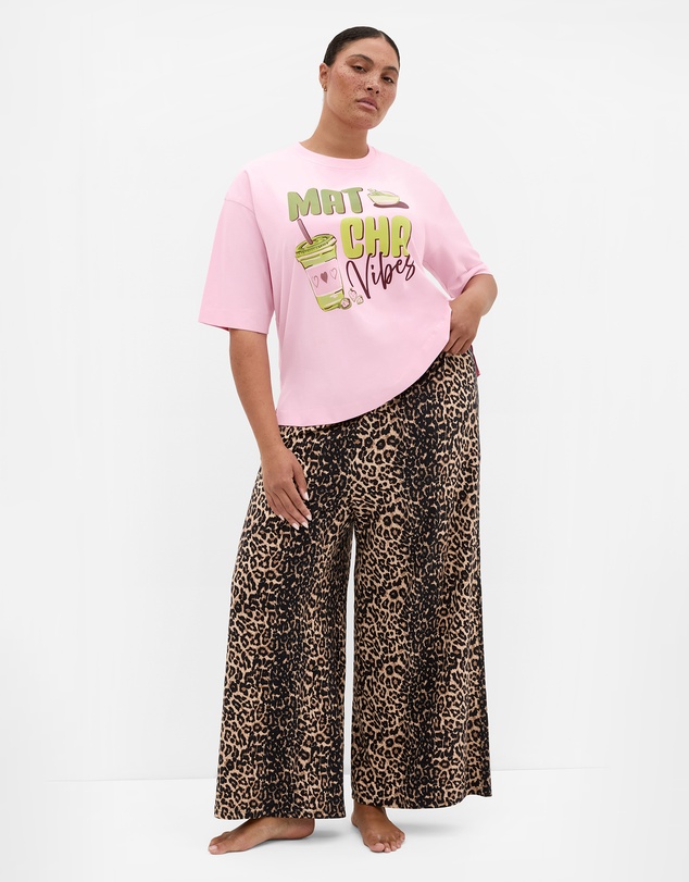 City Chic - Plus size Arabella Matcha Relaxed Sleep Tee - pink