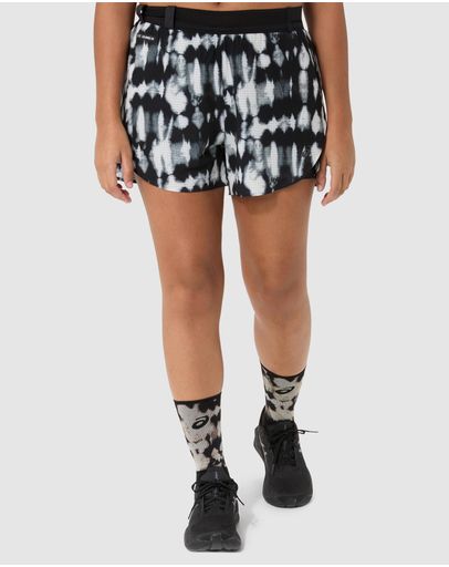 Cream/Performance Black